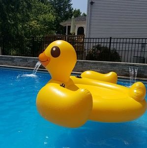 Meet your Posher, Stefanie